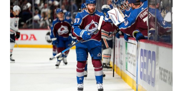 Kadri skadet, Compher treffer clutch, Avalanche cornere Oilers