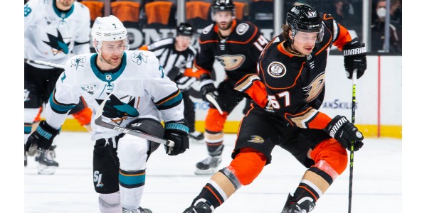 Rickard Rakell scoret to ganger for å hjelpe laget med å vinne en vakker seier