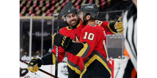 Alex Tuch debuterer med Buffalo Sabres