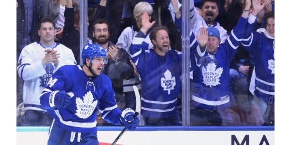 Stort øyeblikk for Maple Leafs for å avslutte den 19 år lange tørken