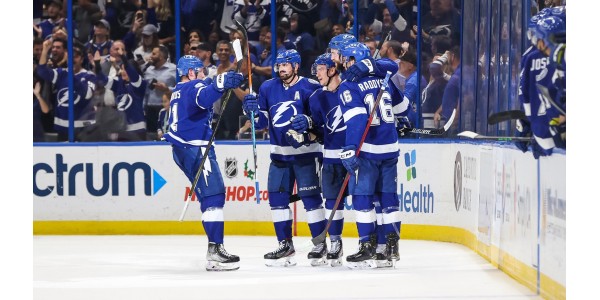 Victor Hedman spilte en viktig rolle i seieren til Tampa Bay Lightning