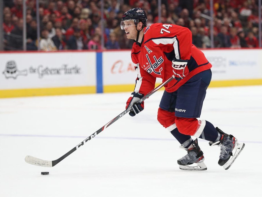 John Carlson hjalp Washington Capitals med å score vinnermålet