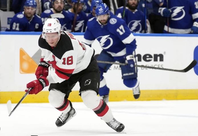 New Jersey Devils 5-2 Tampa Bay Lightning, første NHL-hattrick til Jesper Bratt